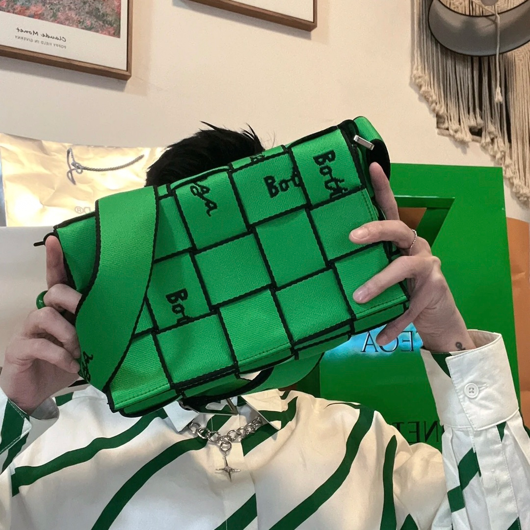 1745810375439.png