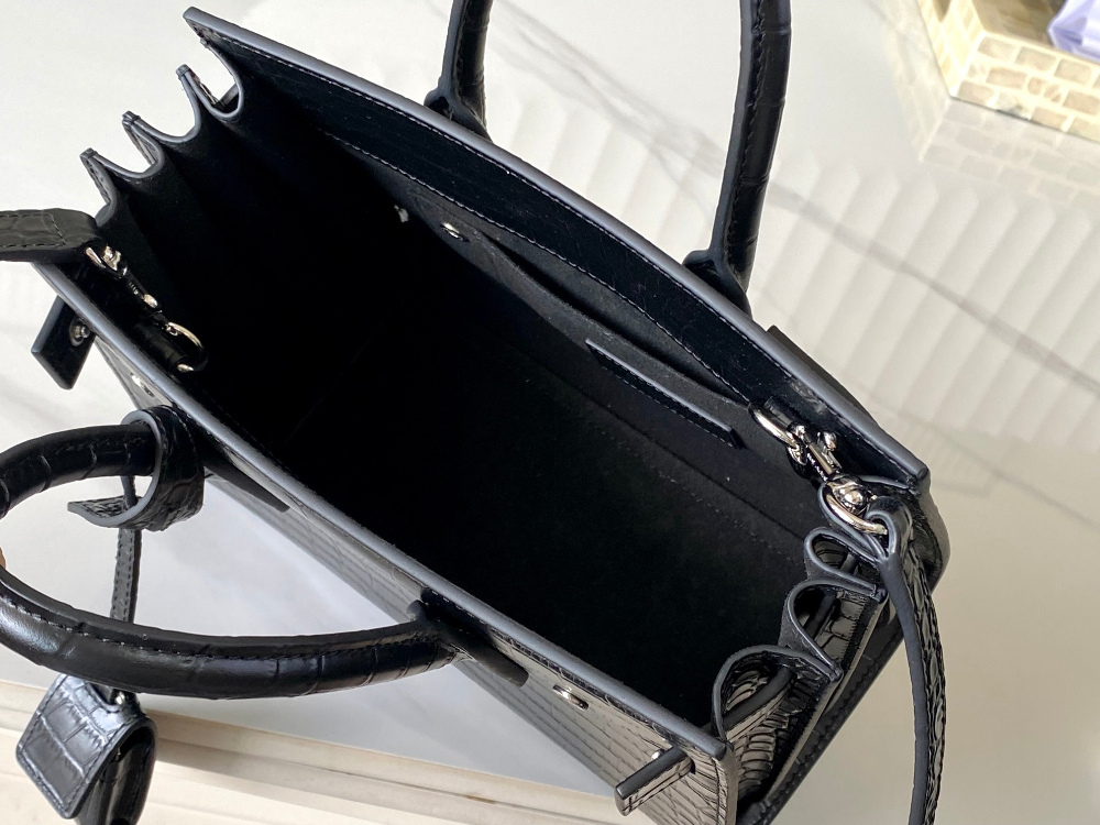 1747978528037.png